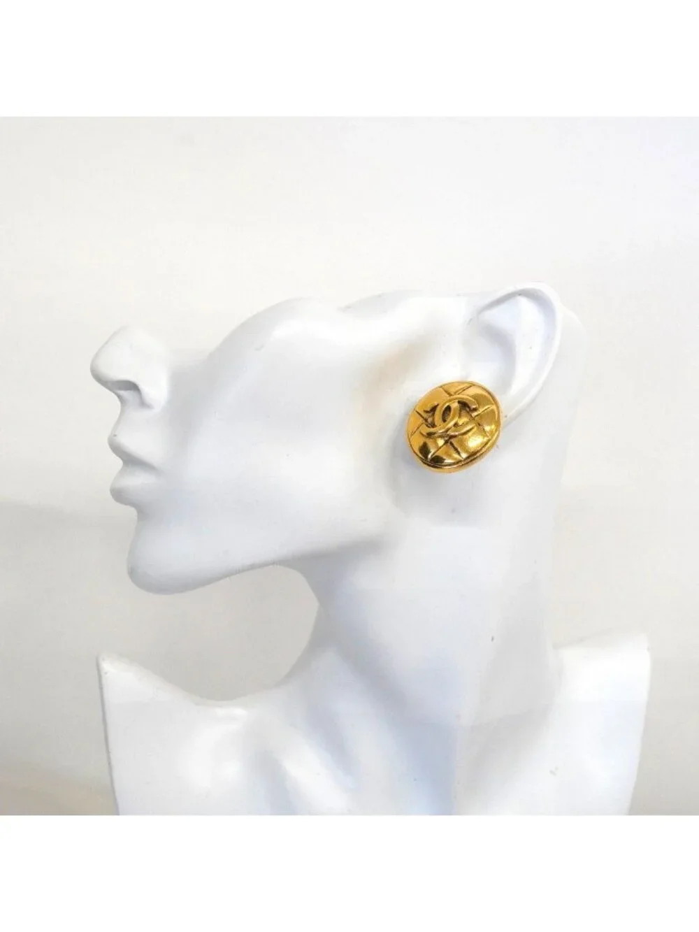 Chanel Earrings Vintage CC Logo Quilted Round